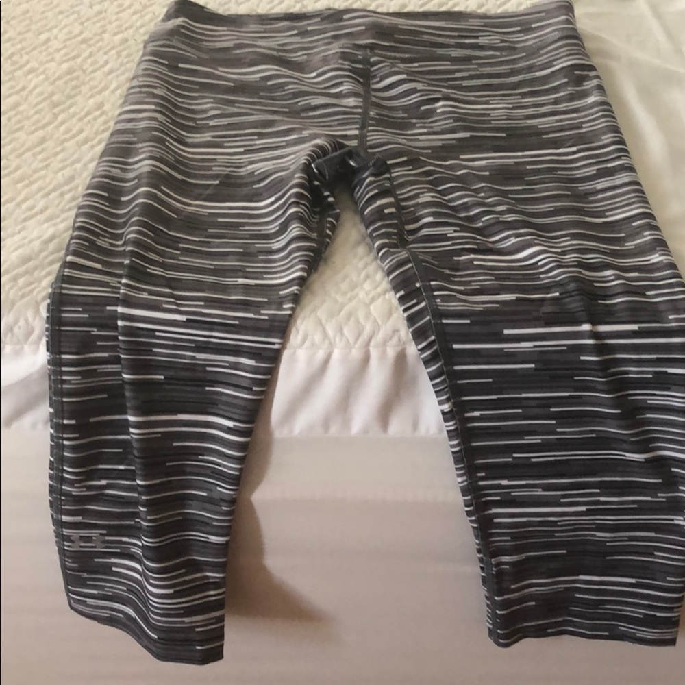 UNDER ARMOR COMPRESSION PANTS